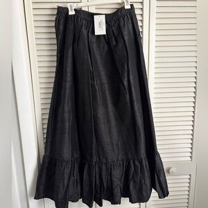 Black Maxi Ruffle-Hem Skirt